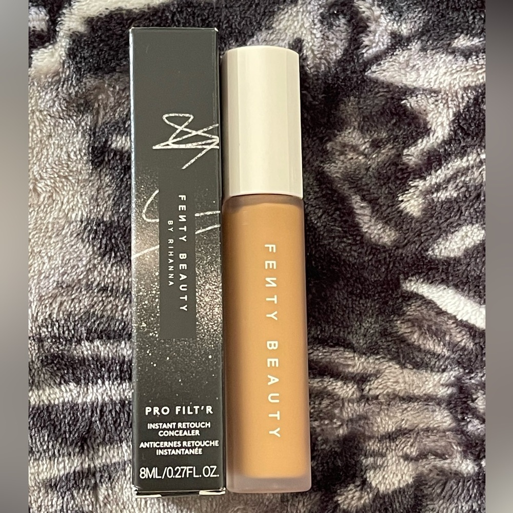Fenty 360 Pro Filt'r Instant Retouch Concealer - Picture 4 of 5